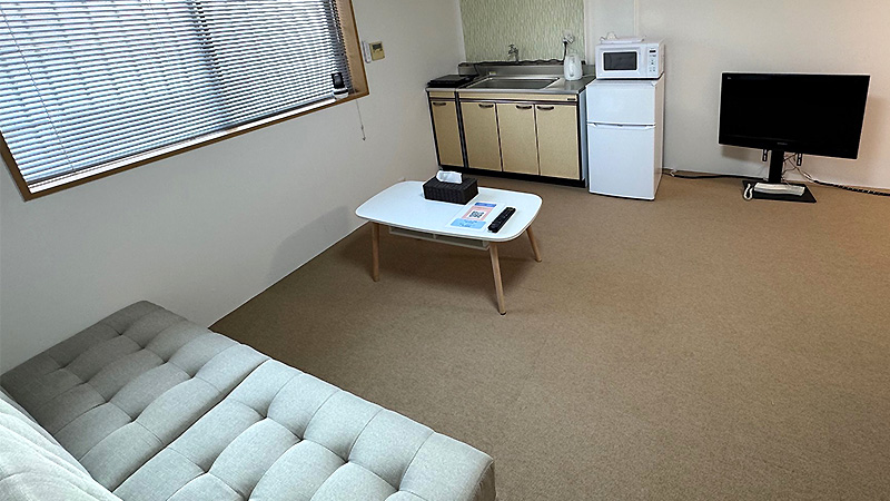 【駐車場無料】女性も安心セキュリティ玄関でプライベート、ビジネス♪お一人様～☆素泊りプラン！